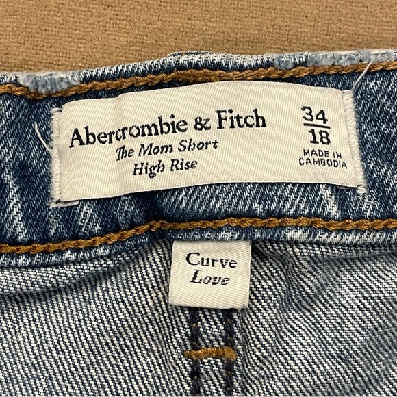 Abercrombie & Fitch Curve Love The Mom Short High Rise Distressed Size 34/18 - Picture 7 of 11
